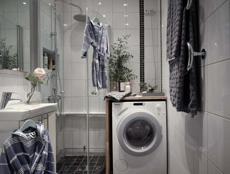 Bathroom with a washing machine