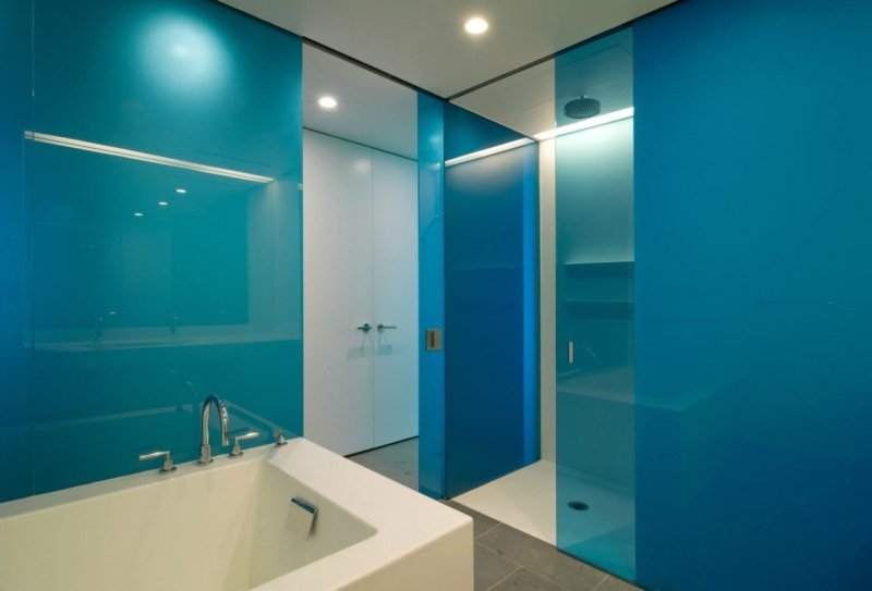 Glass panel in the bathroom