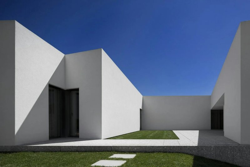 Minimalism style in architecture