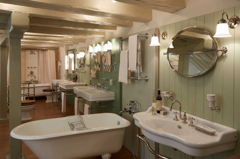 American -style bathroom