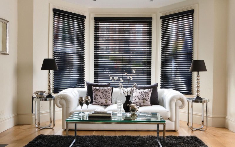 Black blinds in the interior