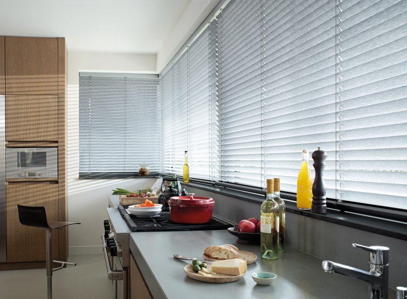 Horizontal blinds in the interior