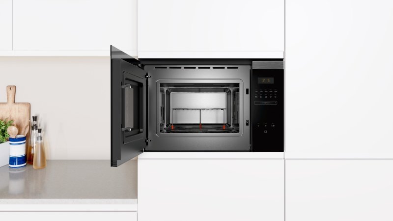 Built -in microwave oven