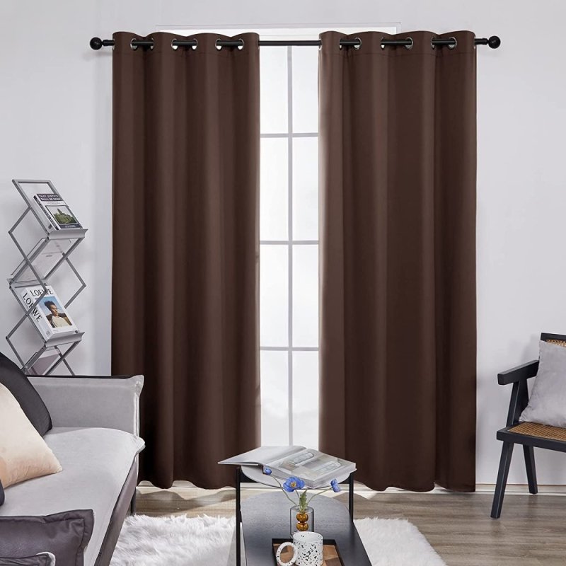 Curtains with eyelets