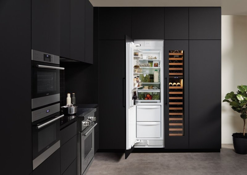 Built -in refrigerator in