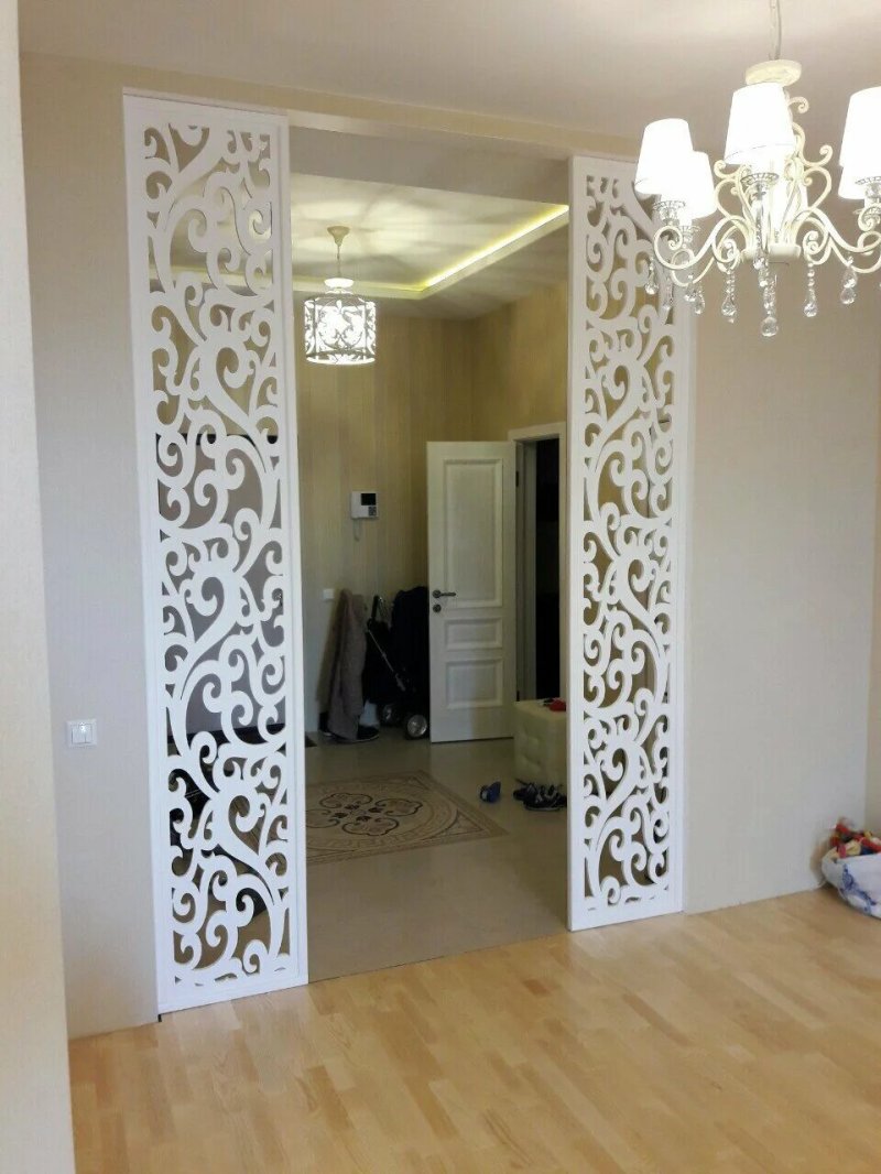 Querus openwork partitions