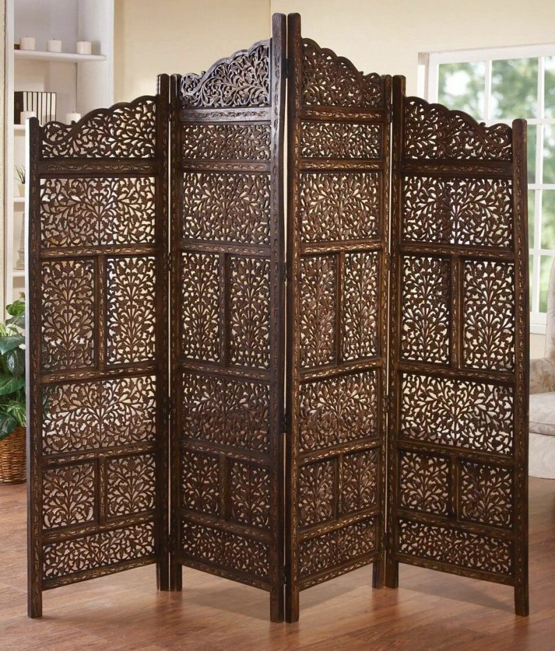 Wooden screen