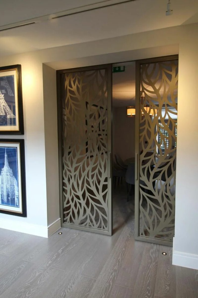 Querus openwork partitions