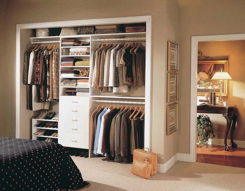 Pantry Wardrobe in the apartment