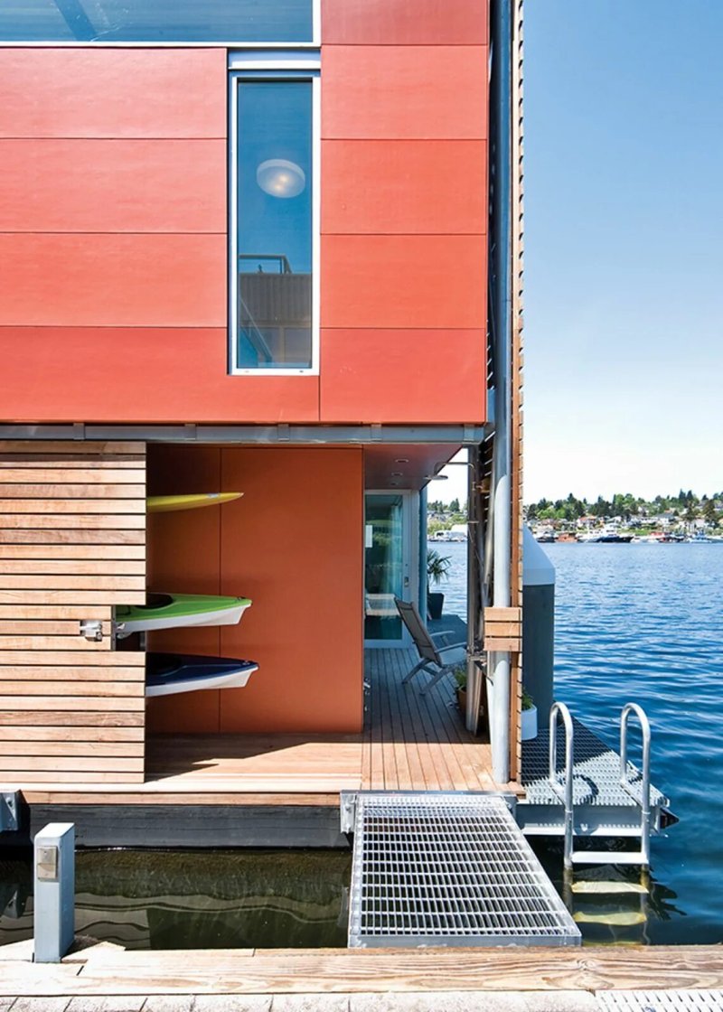 Floating houses in Seattle Lake Union