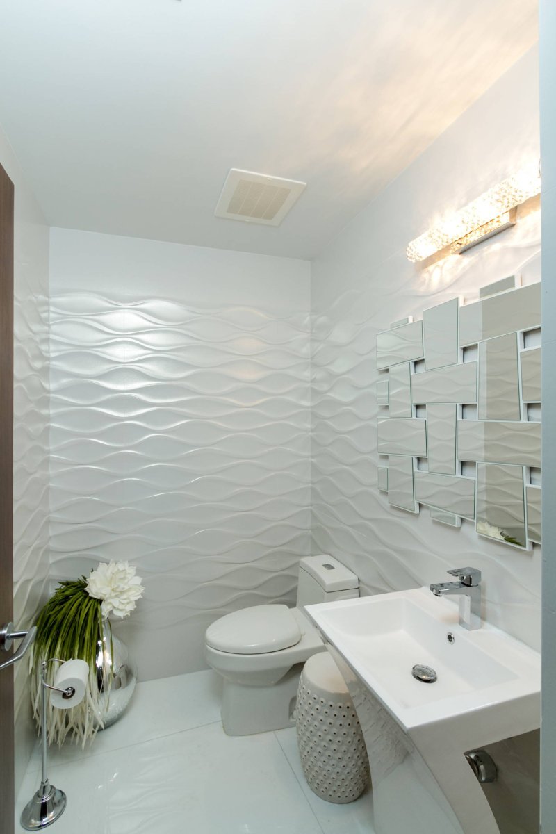 Wavy tiles for the bathroom