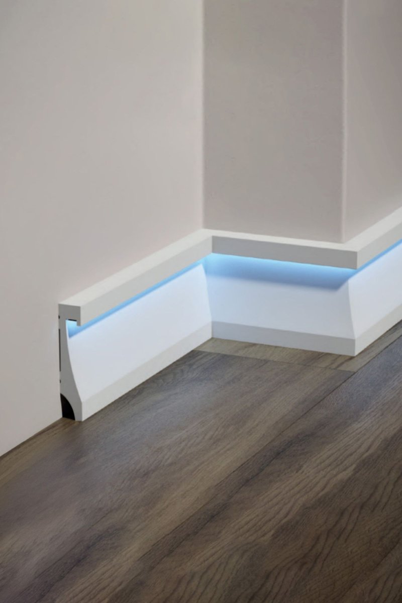 Skirting board