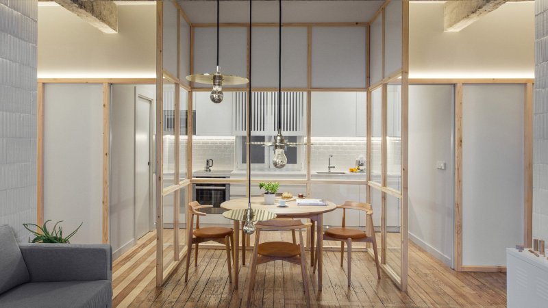 Glass partition in the kitchen