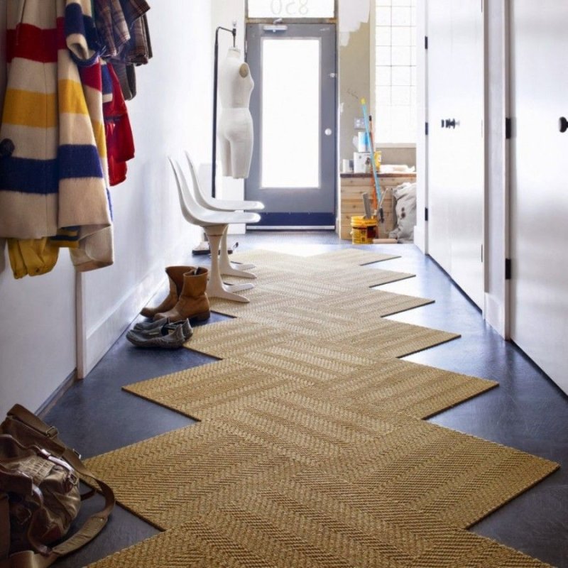 Carpet in the hallway