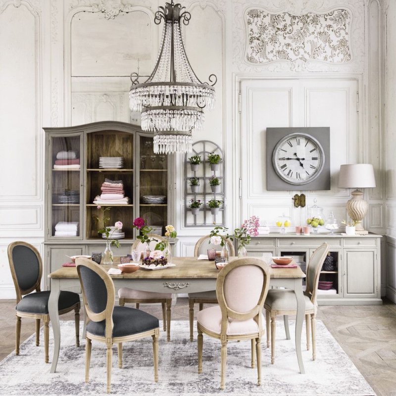 French style in the interior