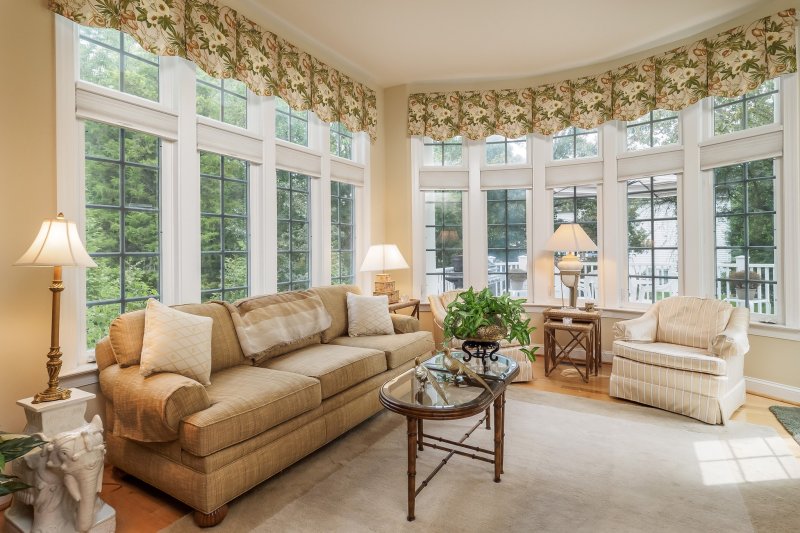 Beautiful windows in the living room