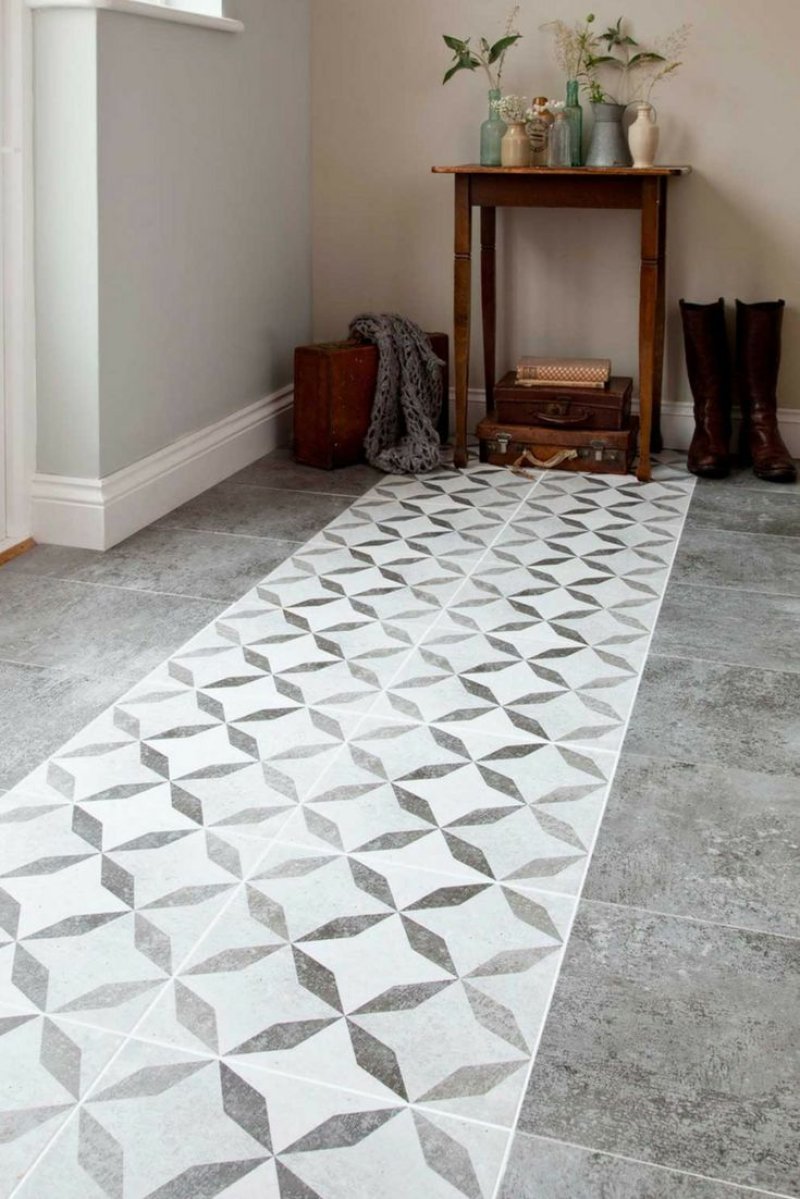 Floor tile