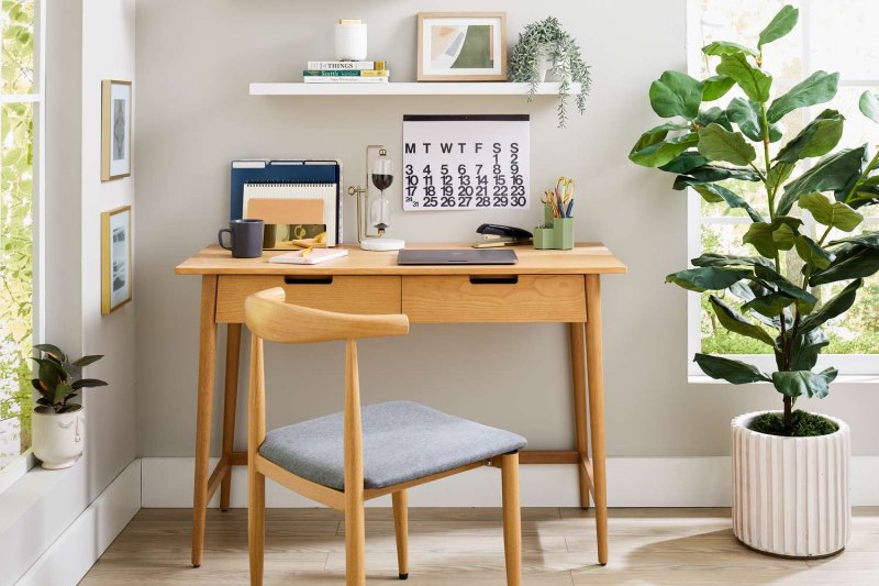 Stylish desk