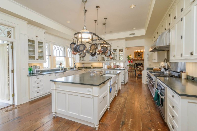 American -style kitchens