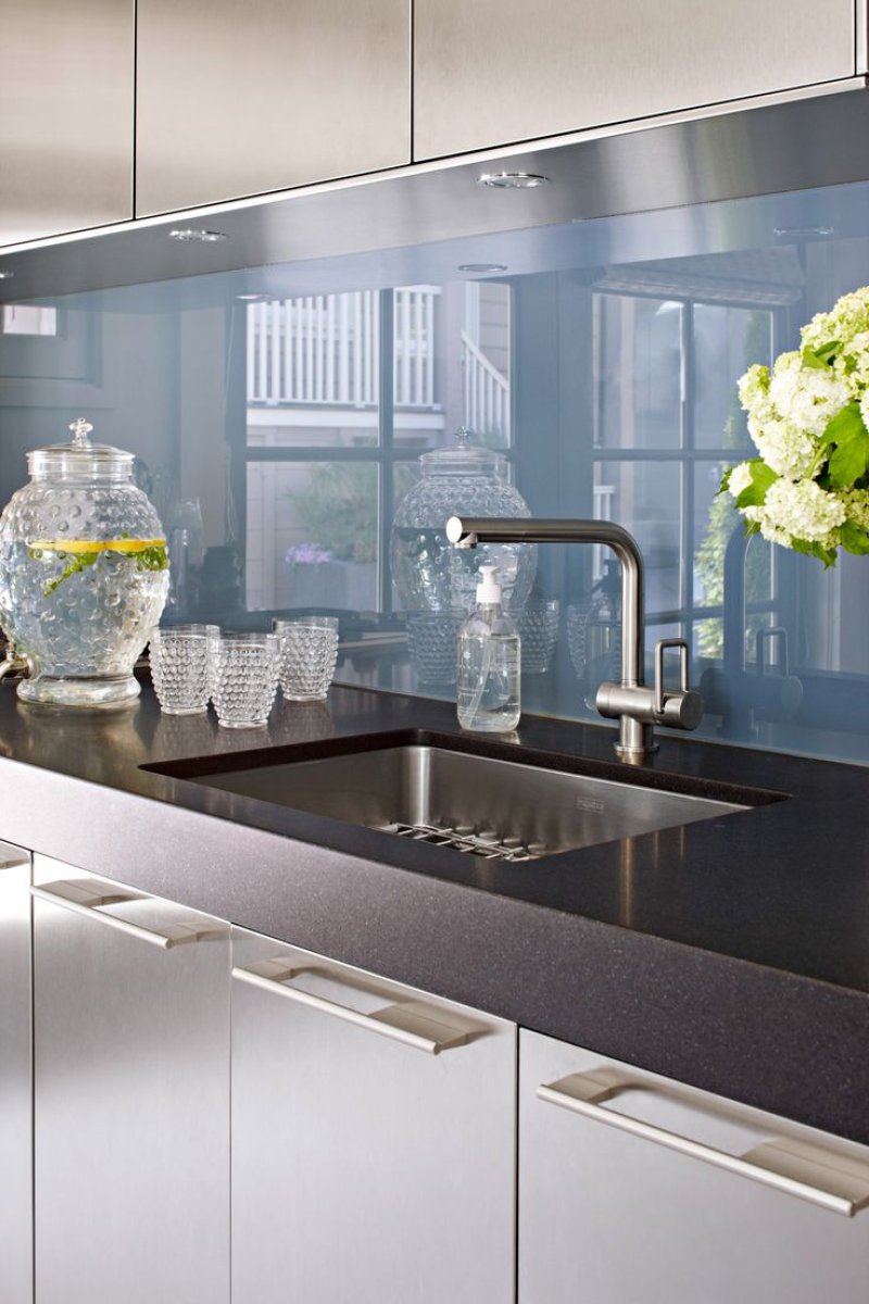 Glass kitchen