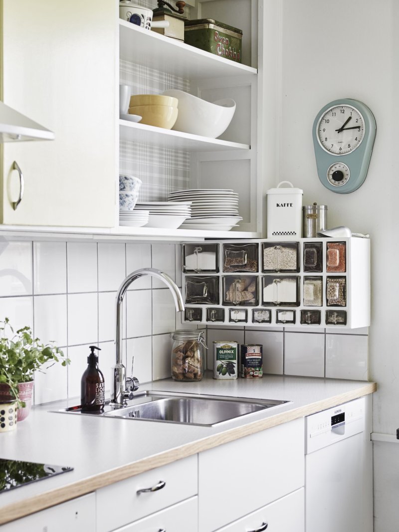 Shelf to the kitchen Scandinavian style