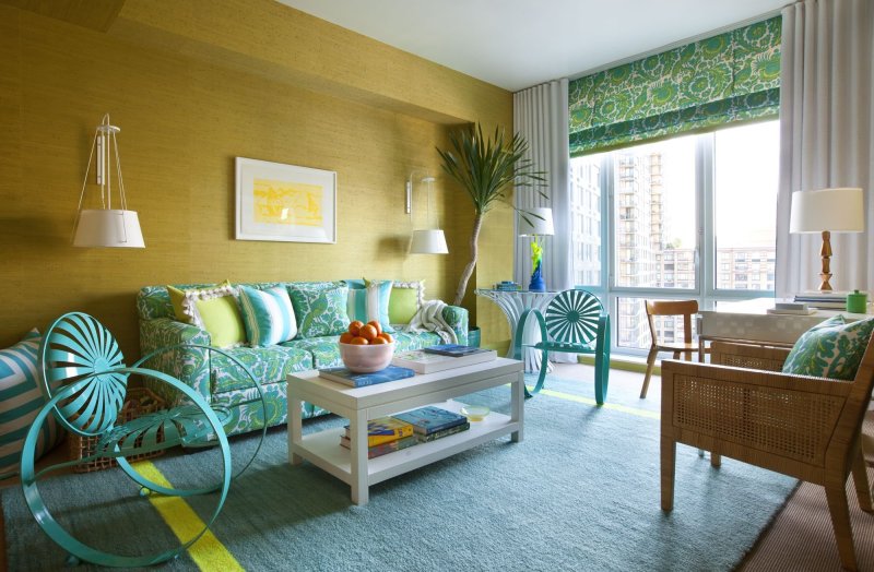 Combination of yellow and turquoise in the interior