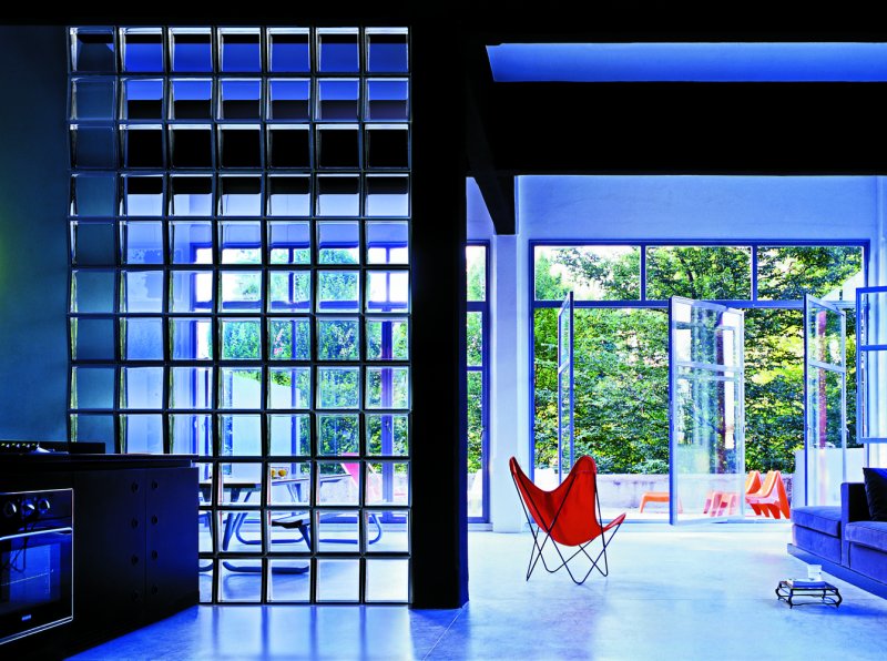 Glass blocks in the interior of the living room