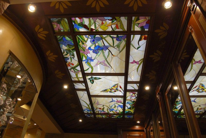 Stained -up aircraft on the ceiling