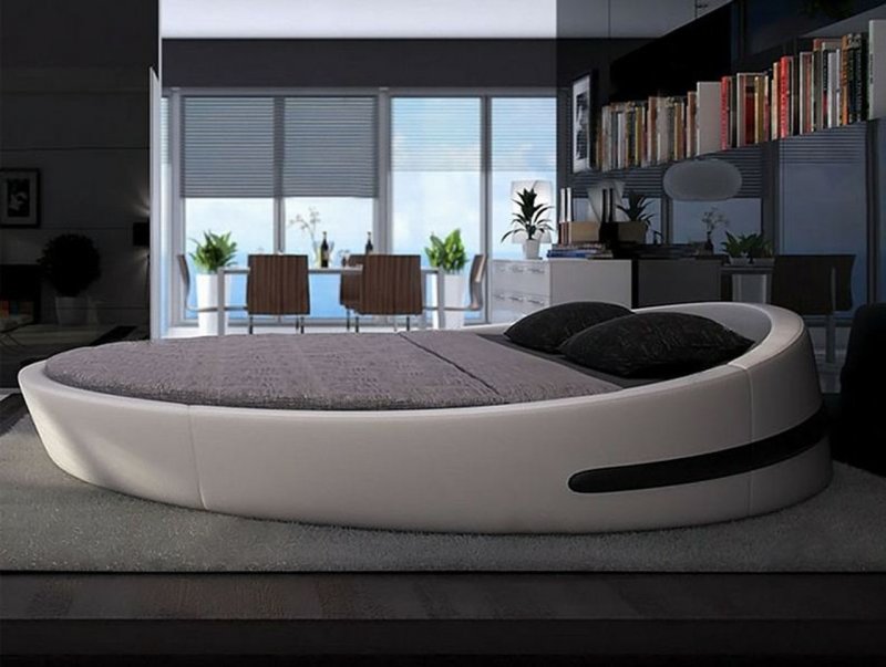 Round bed