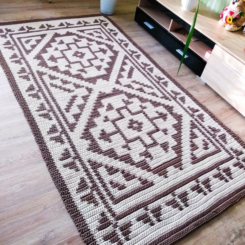 Knitted carpets