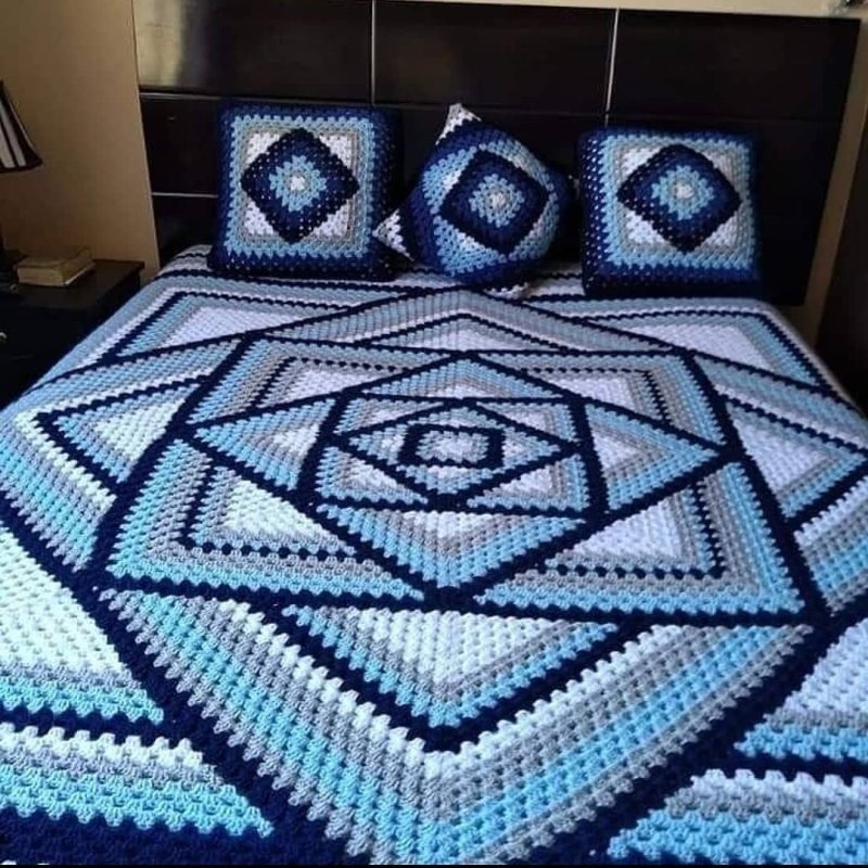 Crochet the bedspread