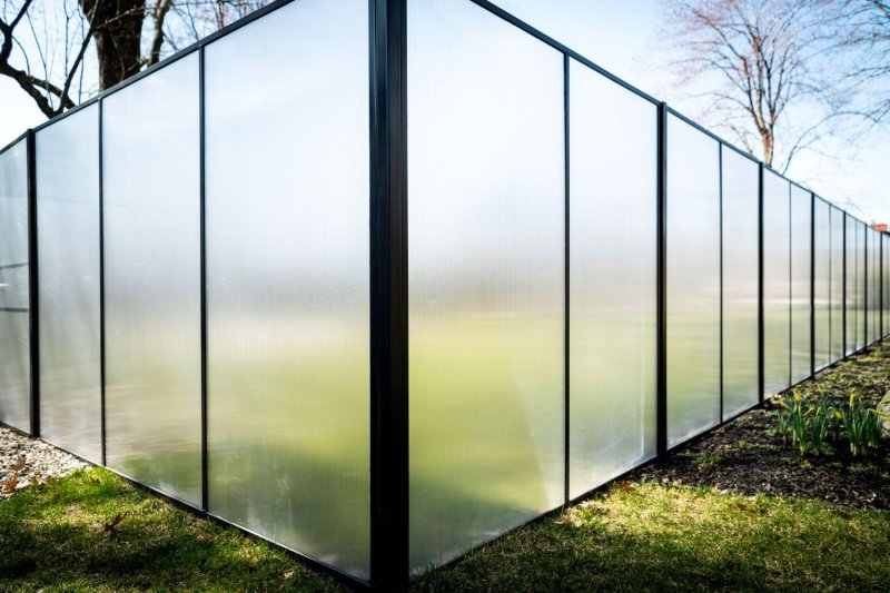 The fence is transparent polycarbonate