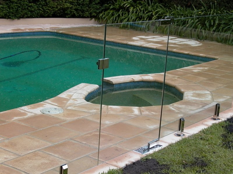 The fence for the pool