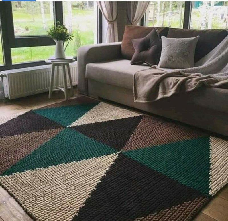 Knitted carpets