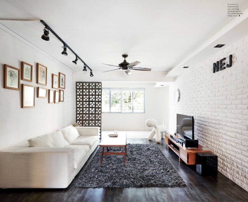 White brick in the interior of the living room