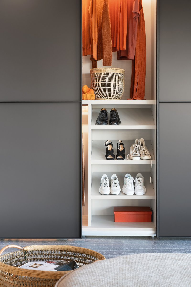 Modern built -in wardrobe