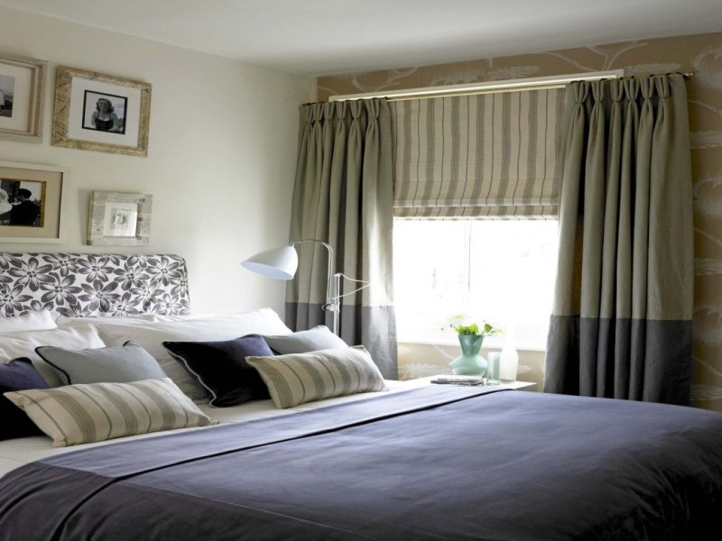 Curtains in the bedroom in a modern style