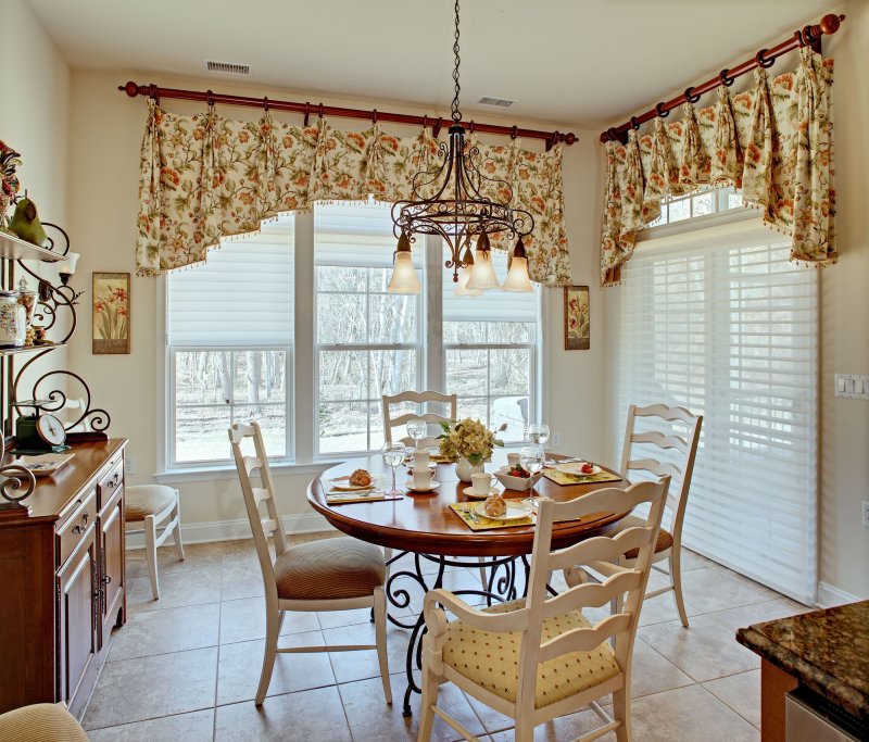 Curtains for a kitchen in country style