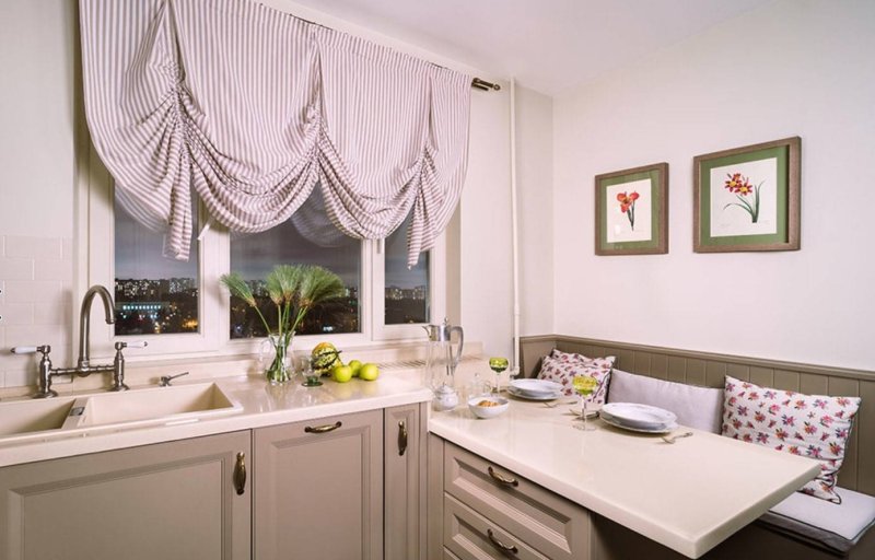 Small kitchen curtains