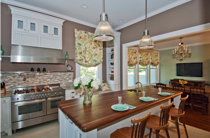 Mediterranean style in the interior of the kitchen