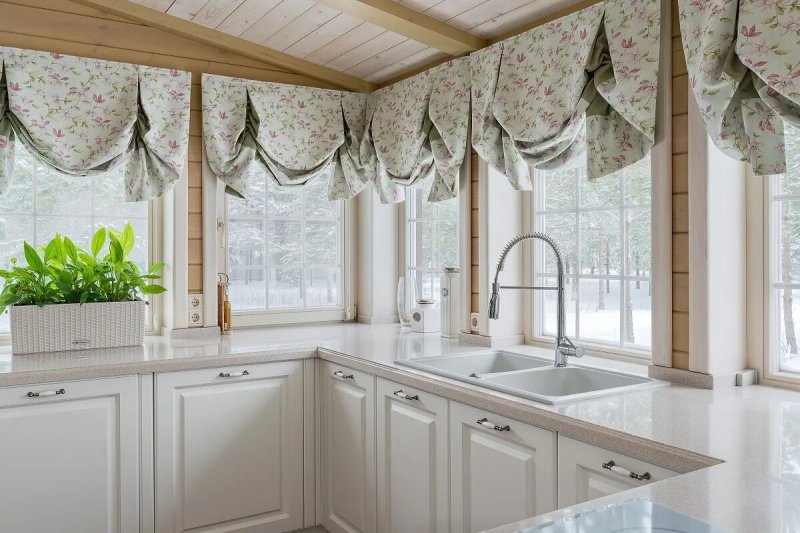 Curtains in the style of Provence for the kitchen