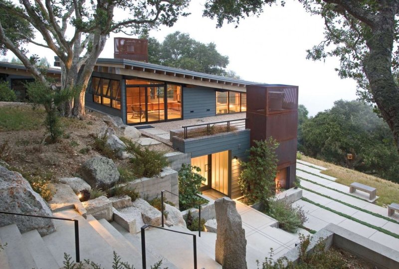 Modern house on the slope of the hill Mill Valley