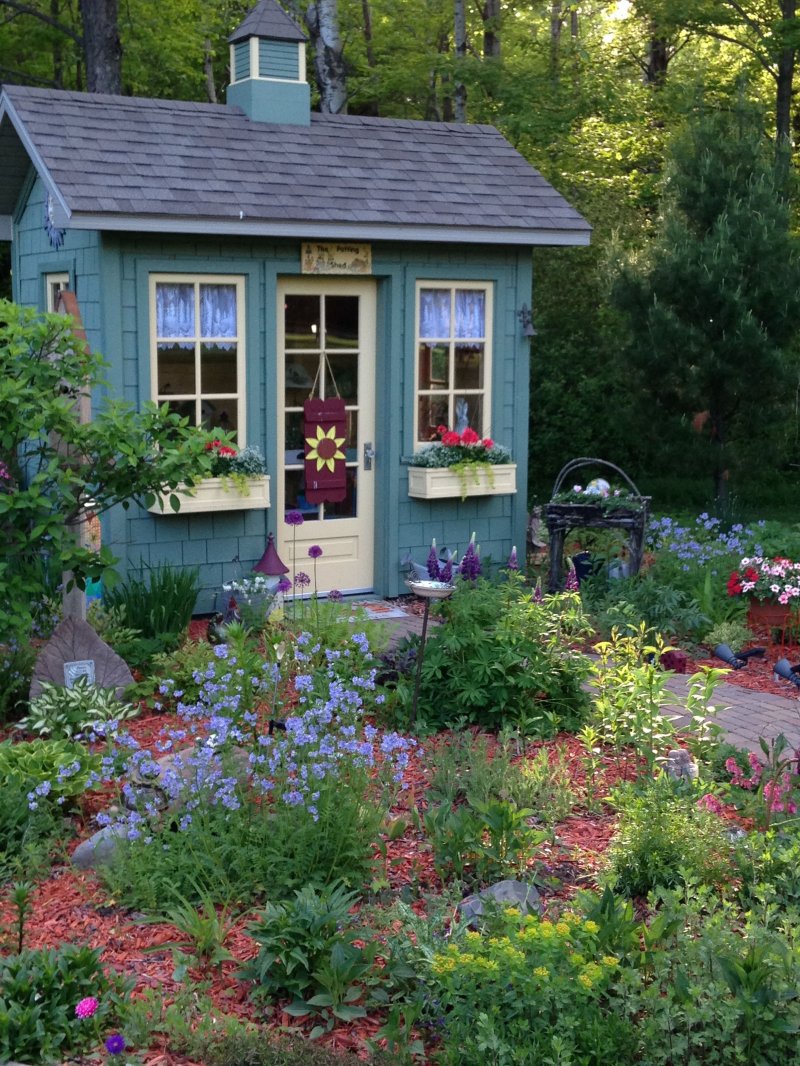 Garden houses