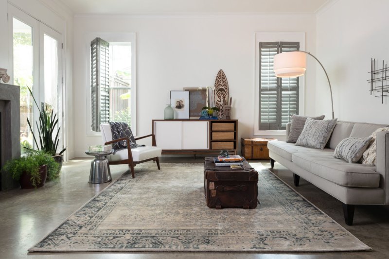 Carpet in the interior of the living room