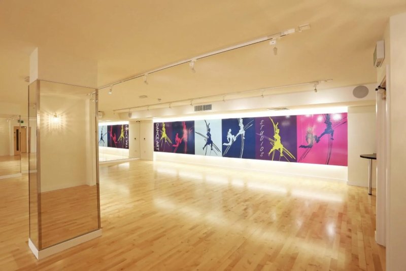 Choreographic hall