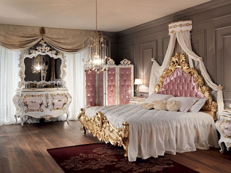 Royal bedroom style Rococo