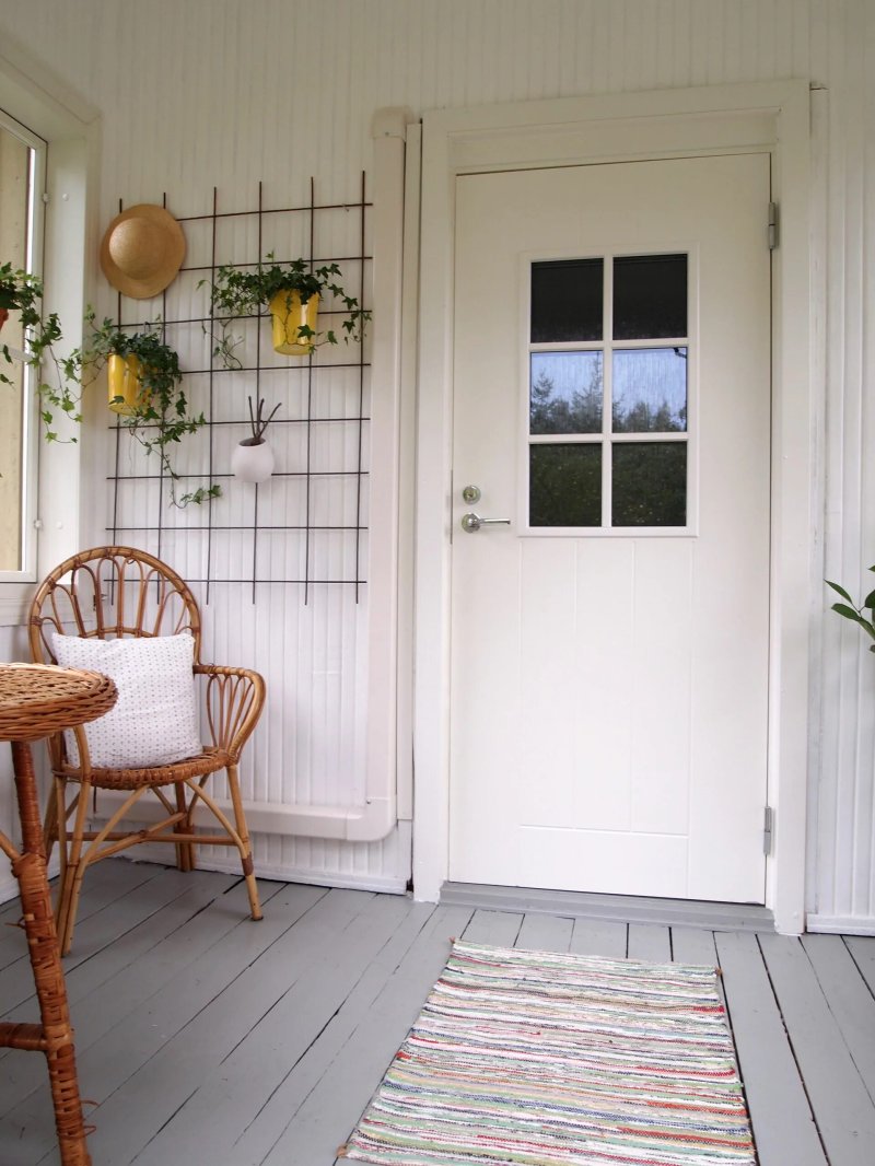 The interior of the veranda