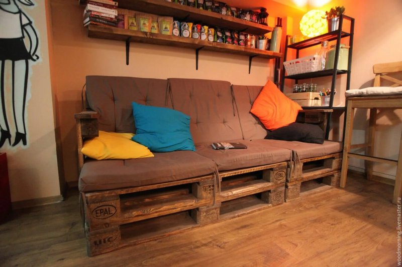 A sofa from a pallet