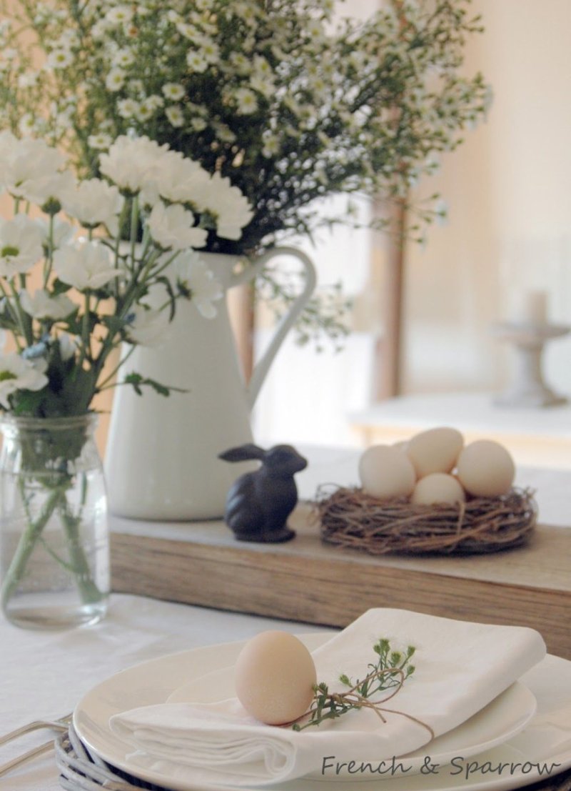 Easter decor in the style of Scandil