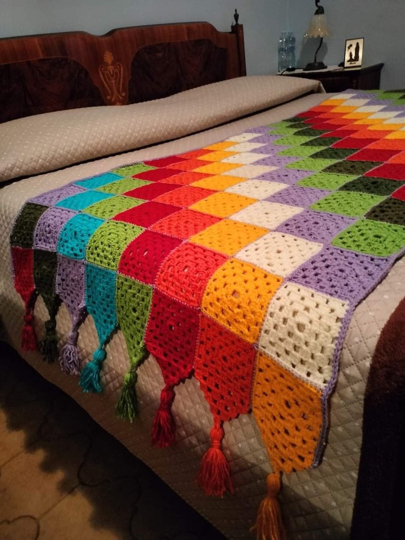 Knitted blanket